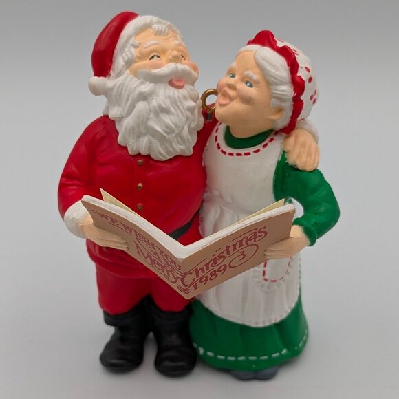 Hallmark Keepsake Holiday Duet 1989, 4th in the Mr. and Mrs. Claus Series - Picture 1 of 11